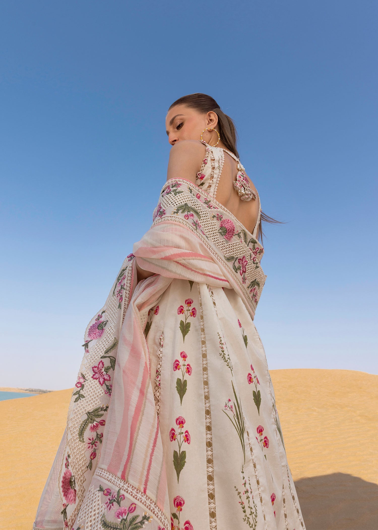 Crimson once upon a flower - d9 b