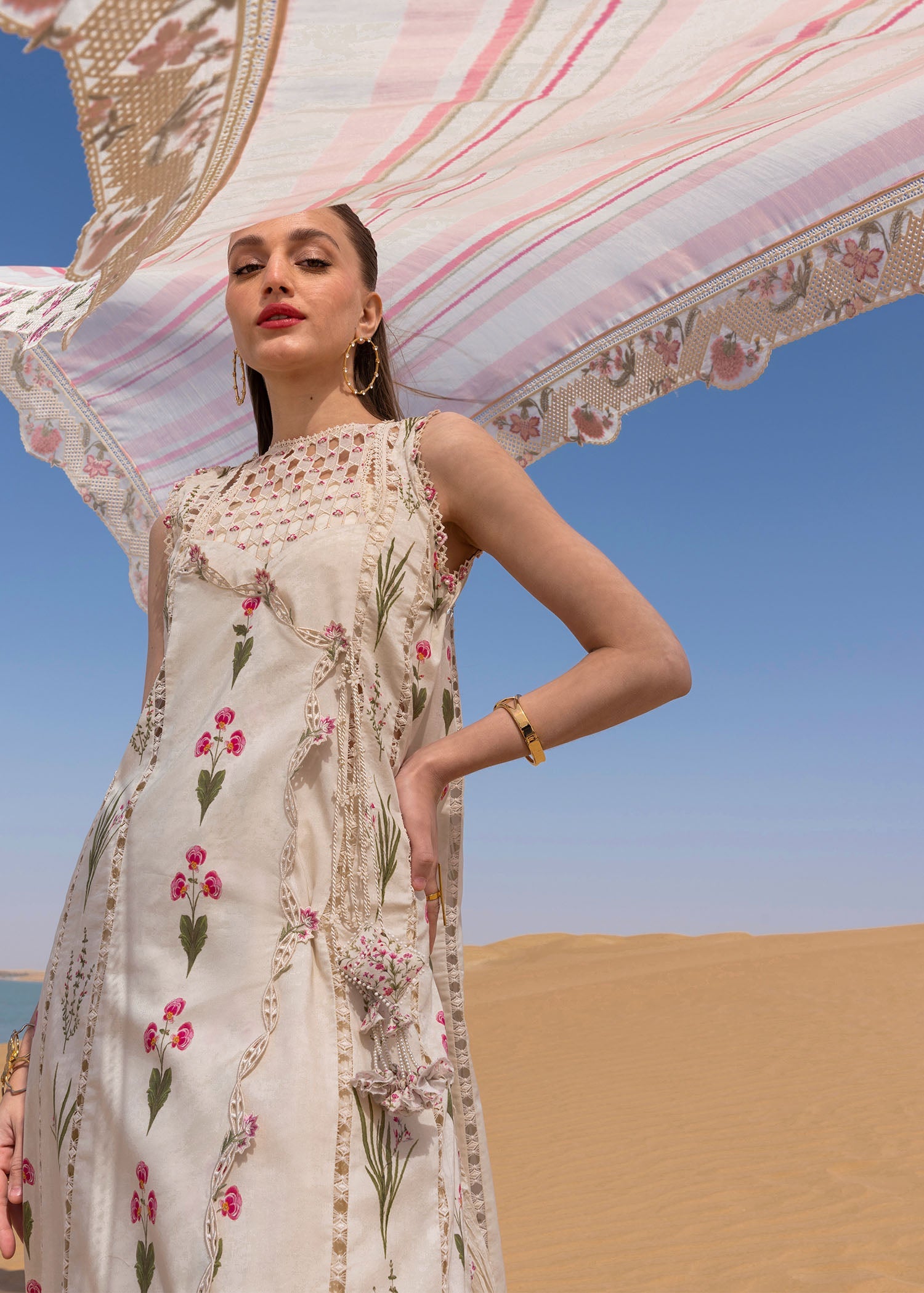 Crimson once upon a flower - d9 b