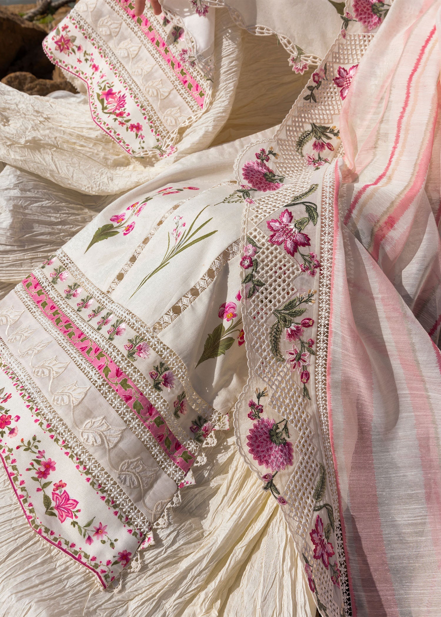 Crimson once upon a flower - d9 b