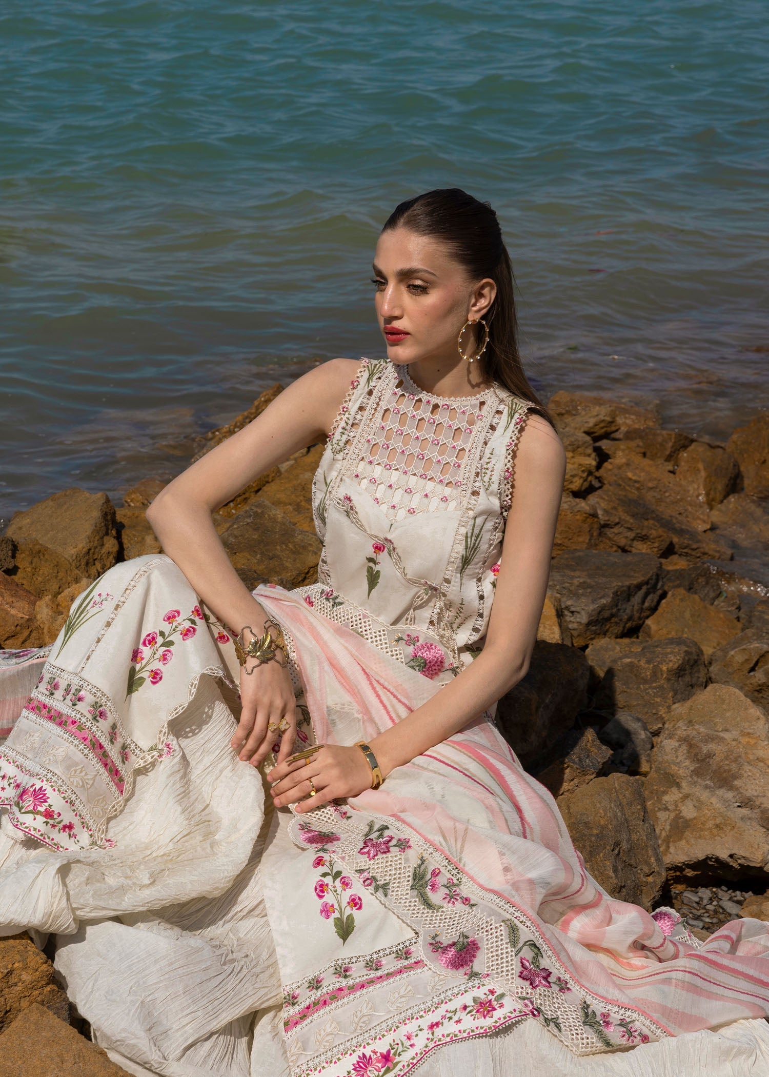 Crimson once upon a flower - d9 b