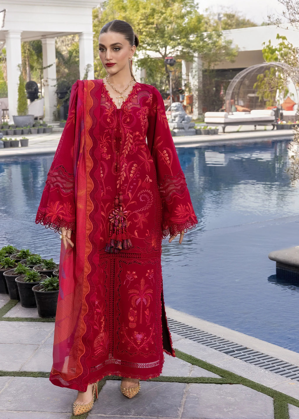 Crimson BEAUTY IN BLOOM - D3A