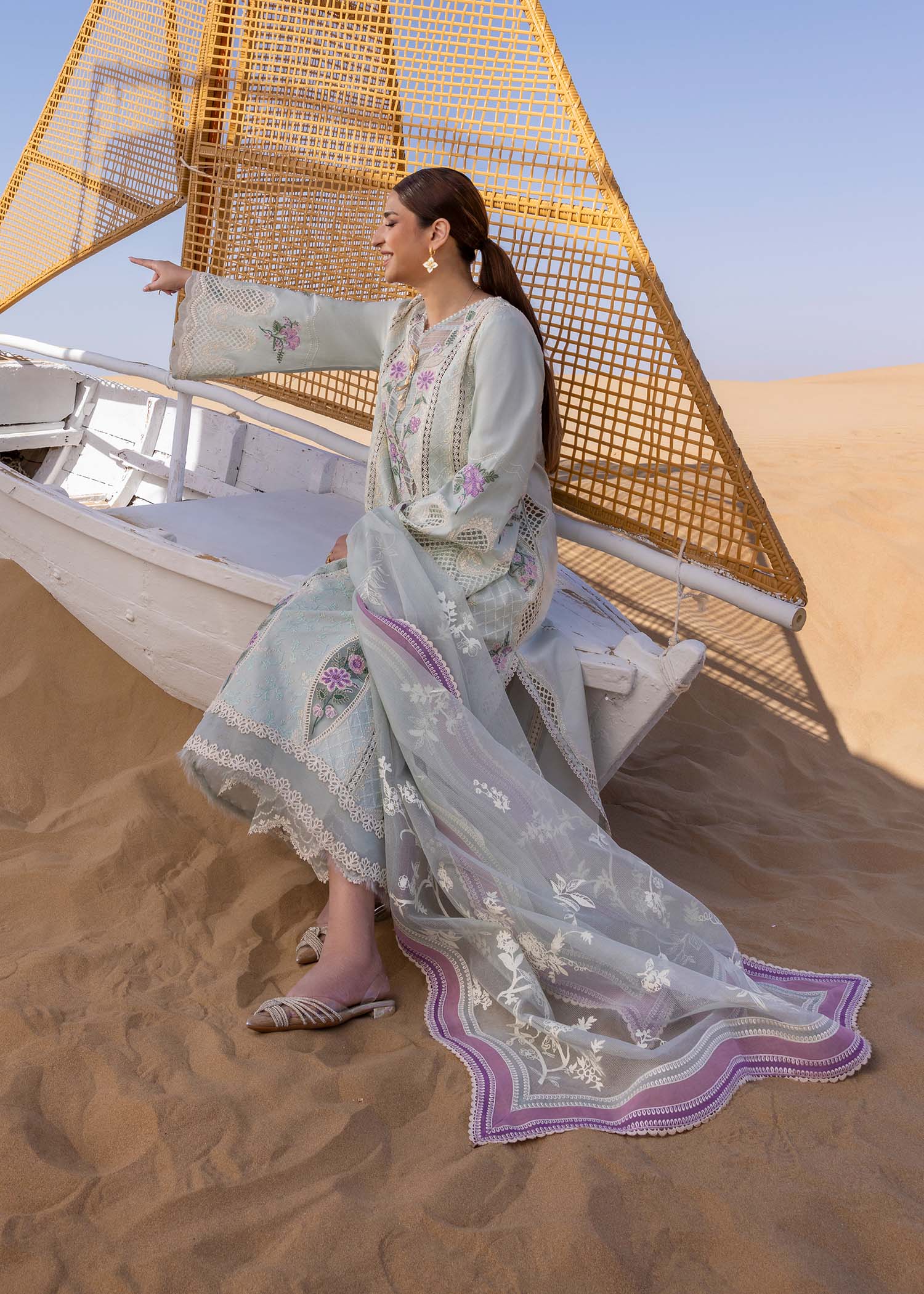 Crimson a handmade tale - d2 a