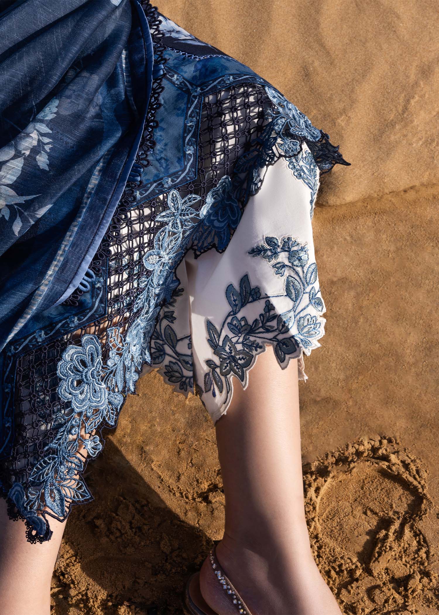 Crimson under the tuscan love - d1 b