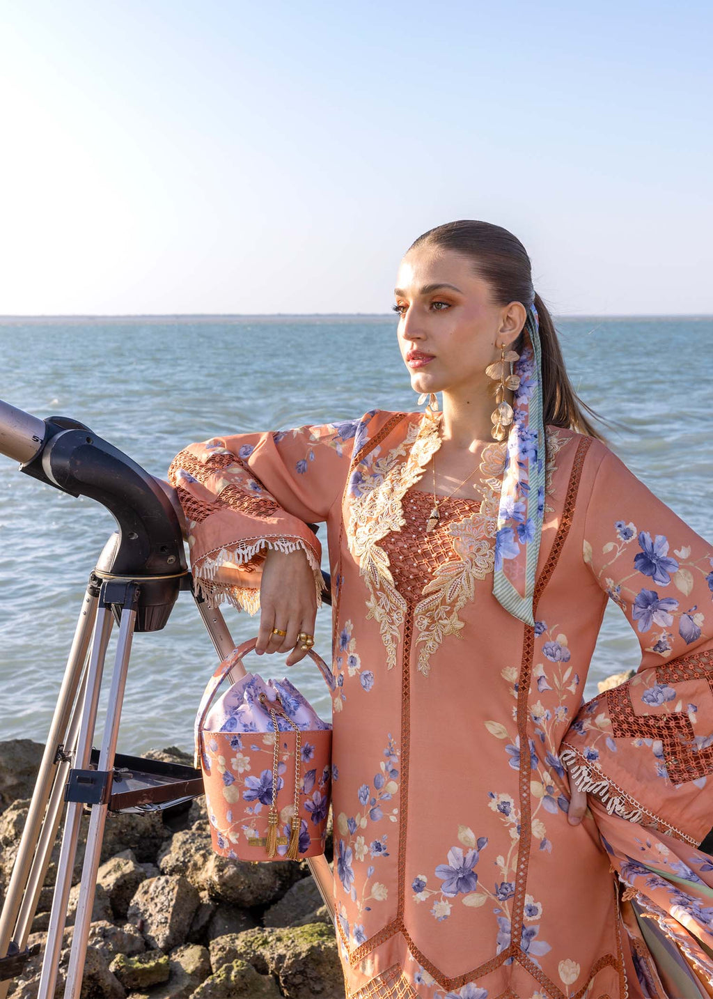 Crimson under the tuscan love - d1 a