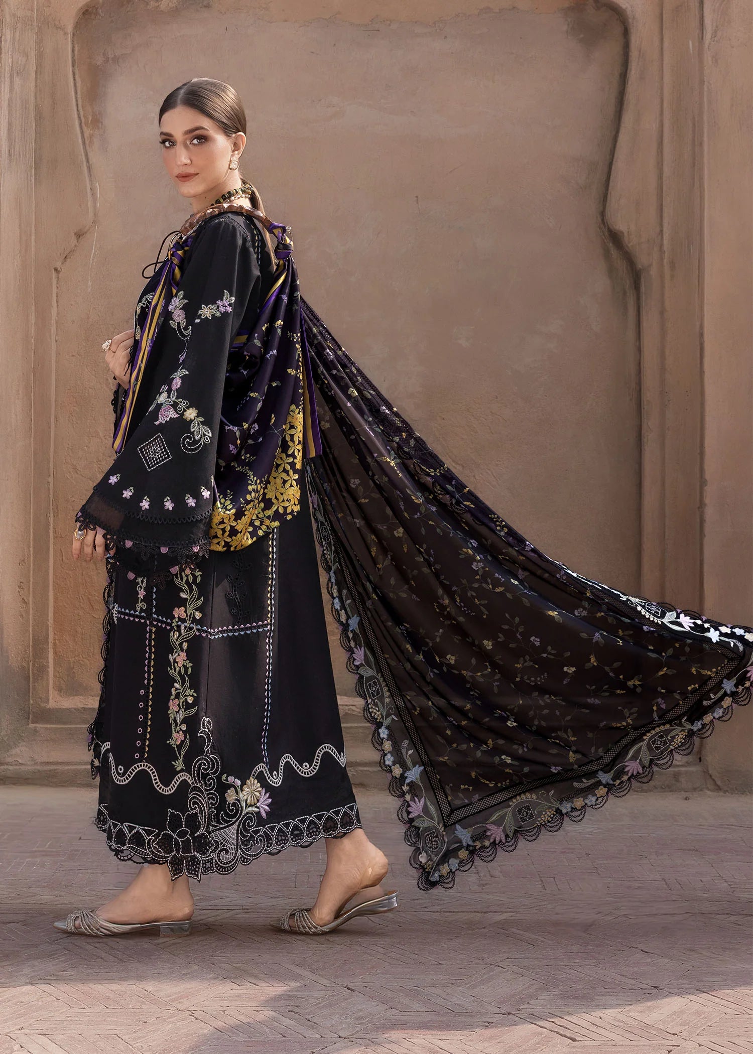 Crimson FLORAL SERENITY - D1A