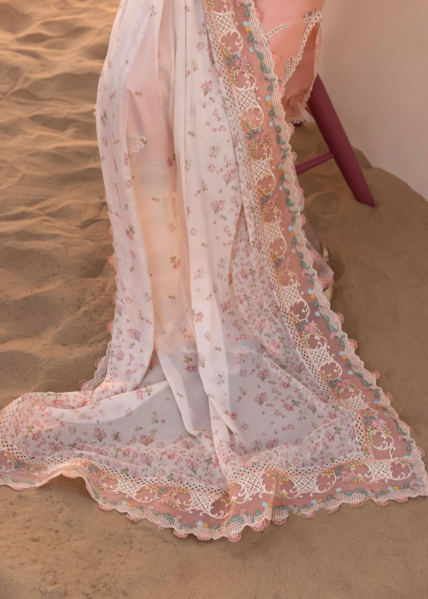 Crimson twirls and ties - d8 a