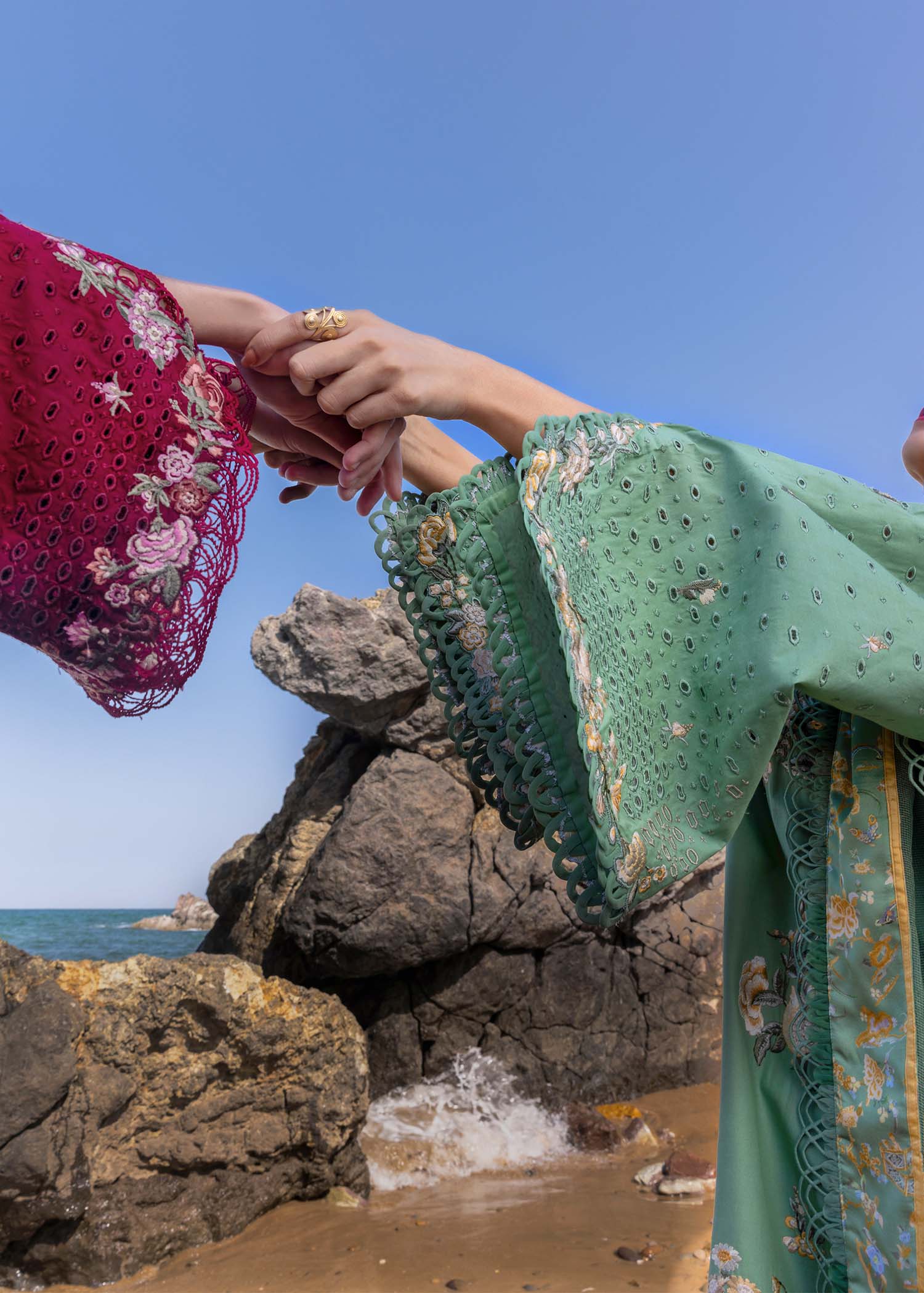 Crimson parsi threads - d5 b