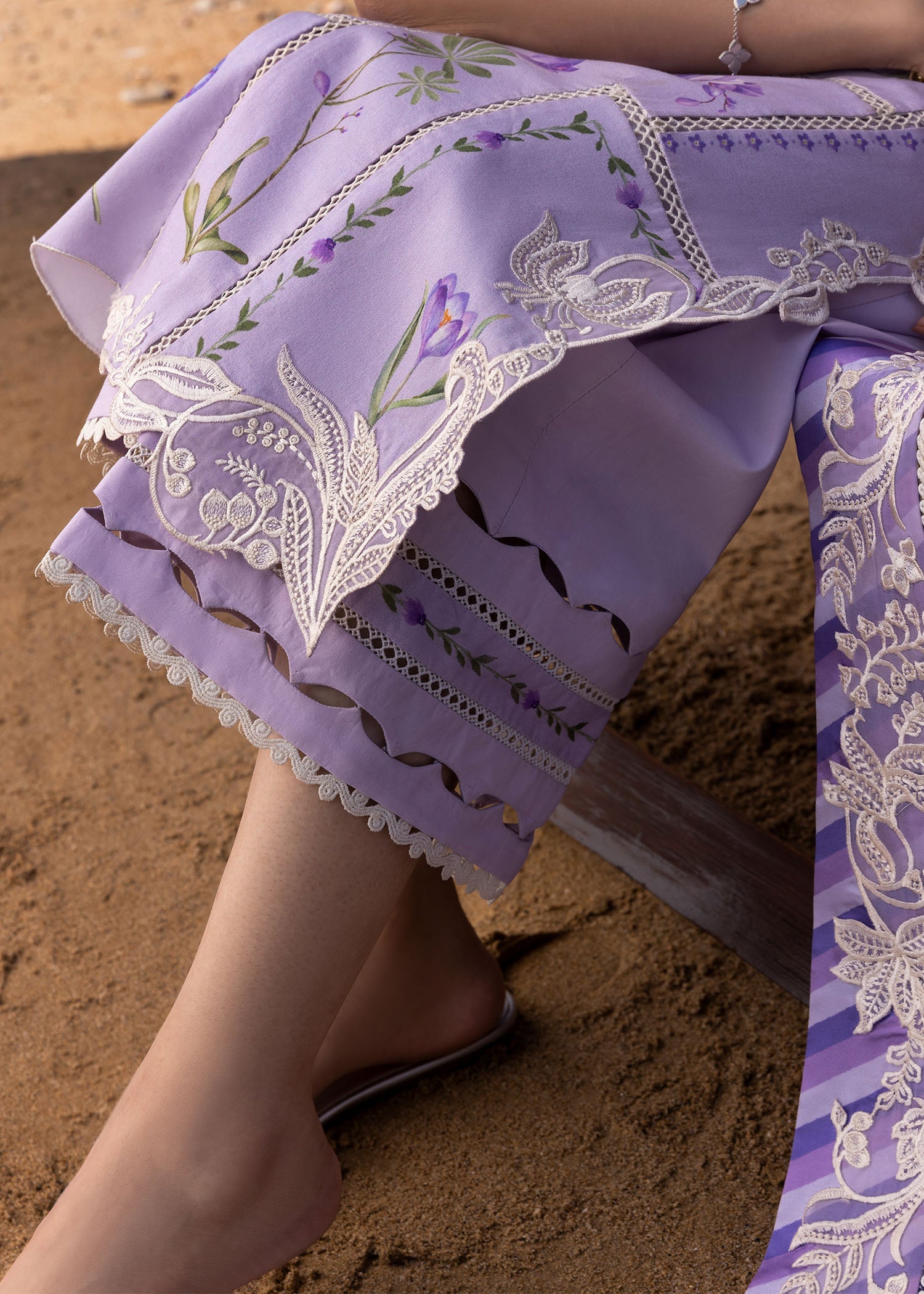 Crimson a girl in the garden - d7 a