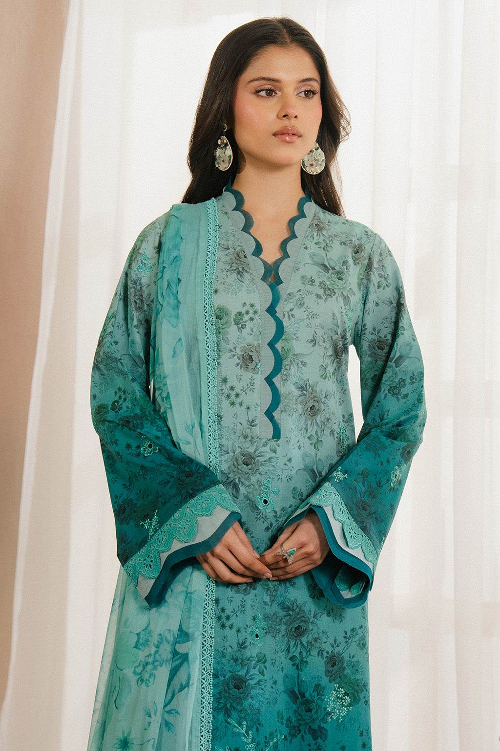 Ayzel Esmera - Andaz By Uneza Fazeel