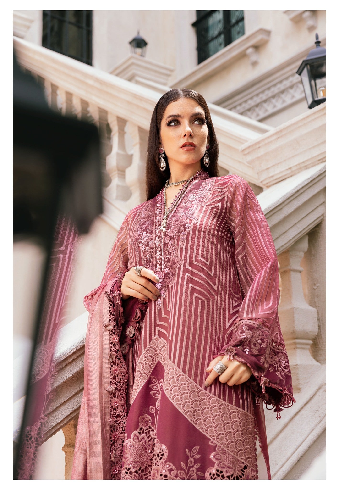 Maria B Winter Luxe D4