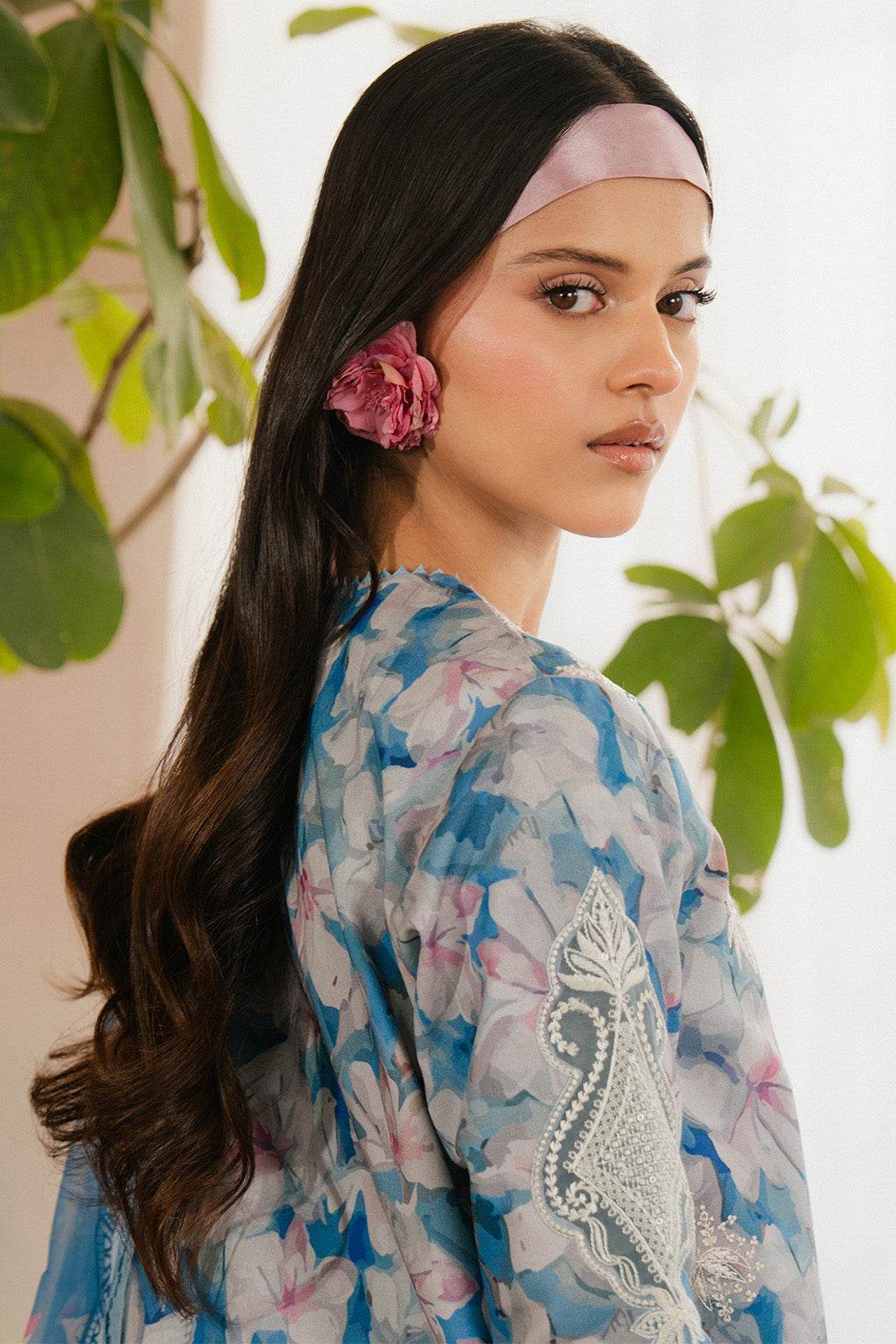 Ayzel Scilla - Andaz By Uneza Fazeel