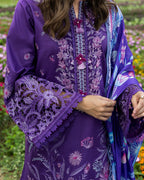 Hemline Secret Garden By Mushq Lily Veil