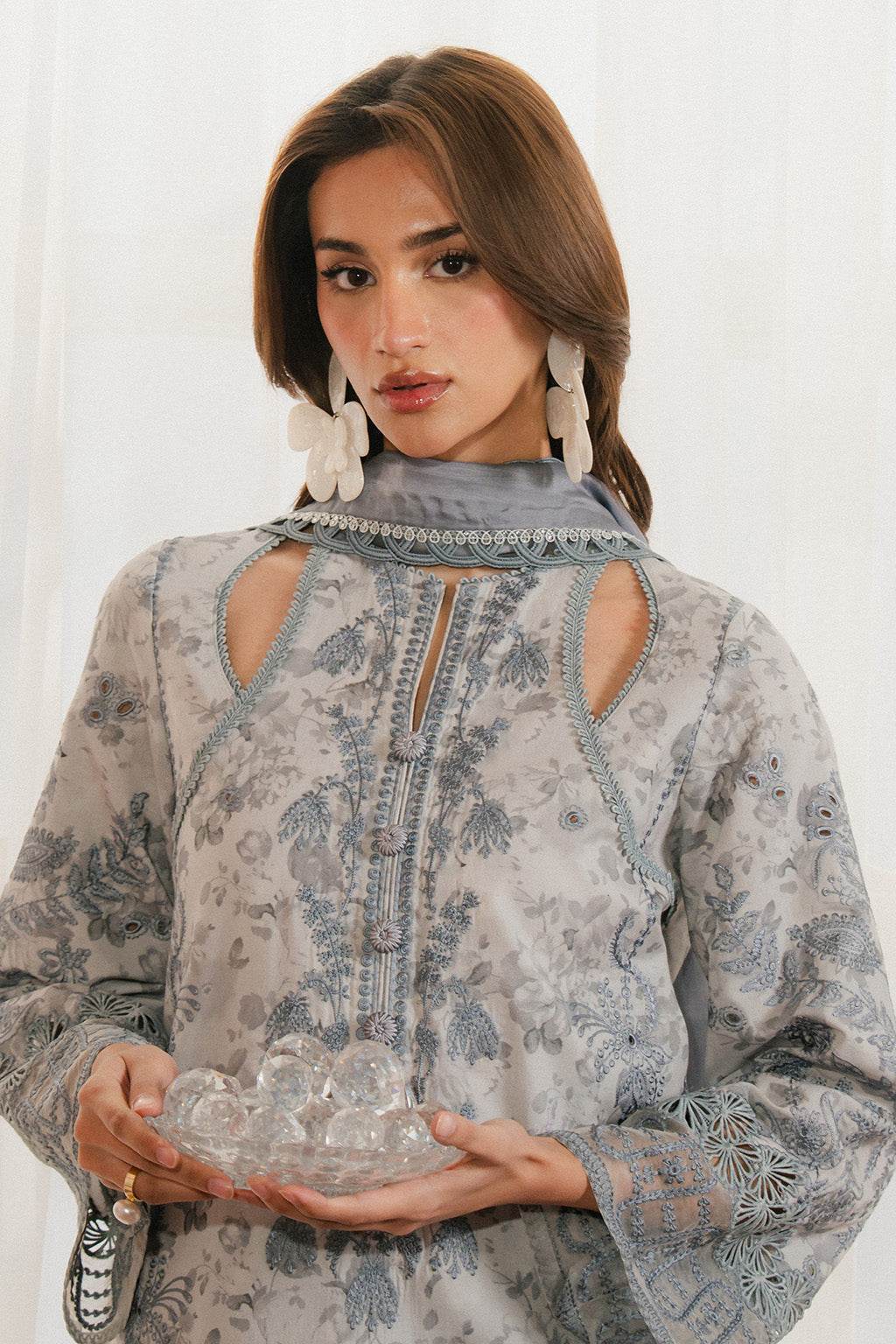 Ayzel Selviana - Andaz By Uneza Fazeel