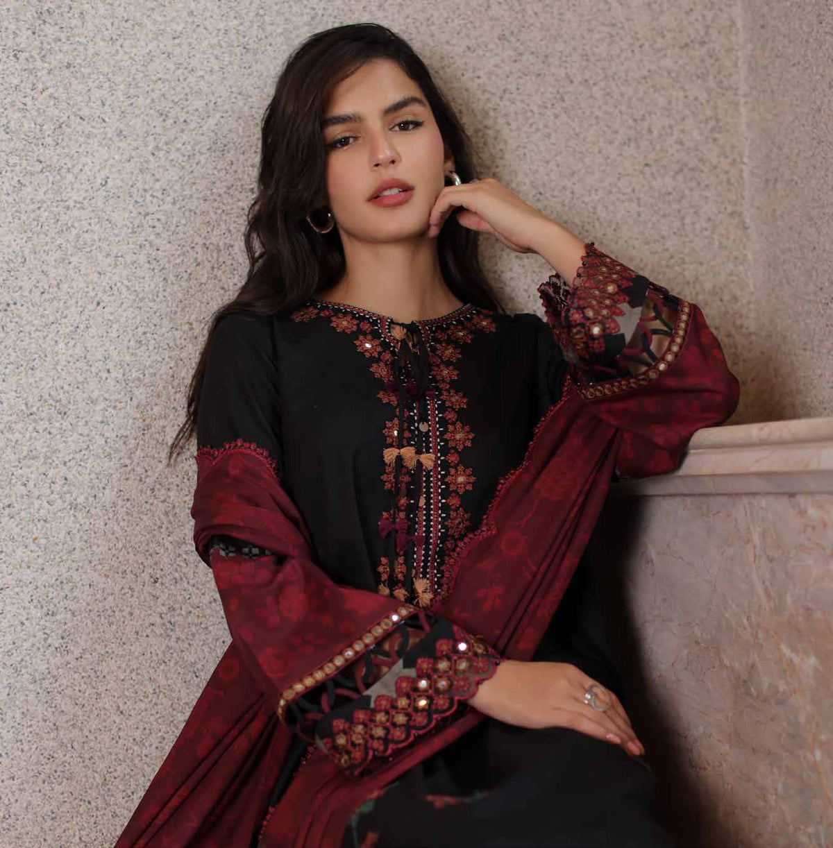 Charizma Aniiq ANW7-18 – Black & Maroon Embroidered Printed Linen 3PC Suit with Irish Linen Shawl
