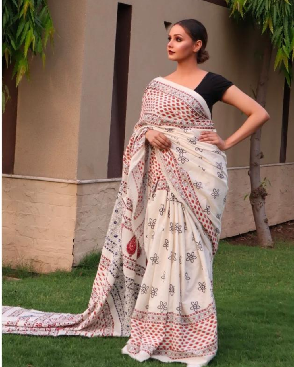 Fine Lawn Ajrak Organic Print Saree With Blouse