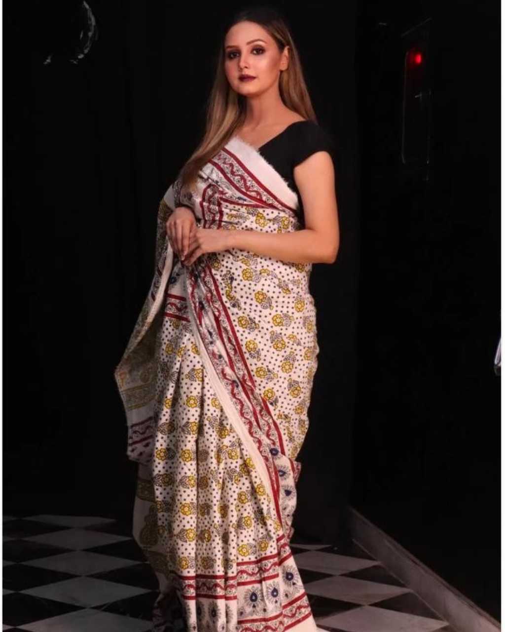 Fine Lawn Ajrak Organic Print Saree With Blouse