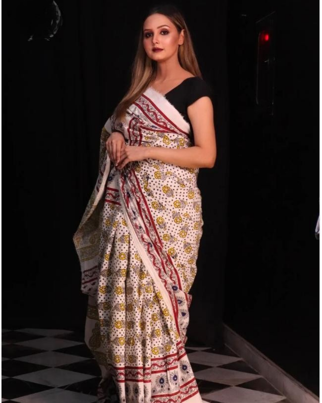 Fine Lawn Ajrak Organic Print Saree With Blouse