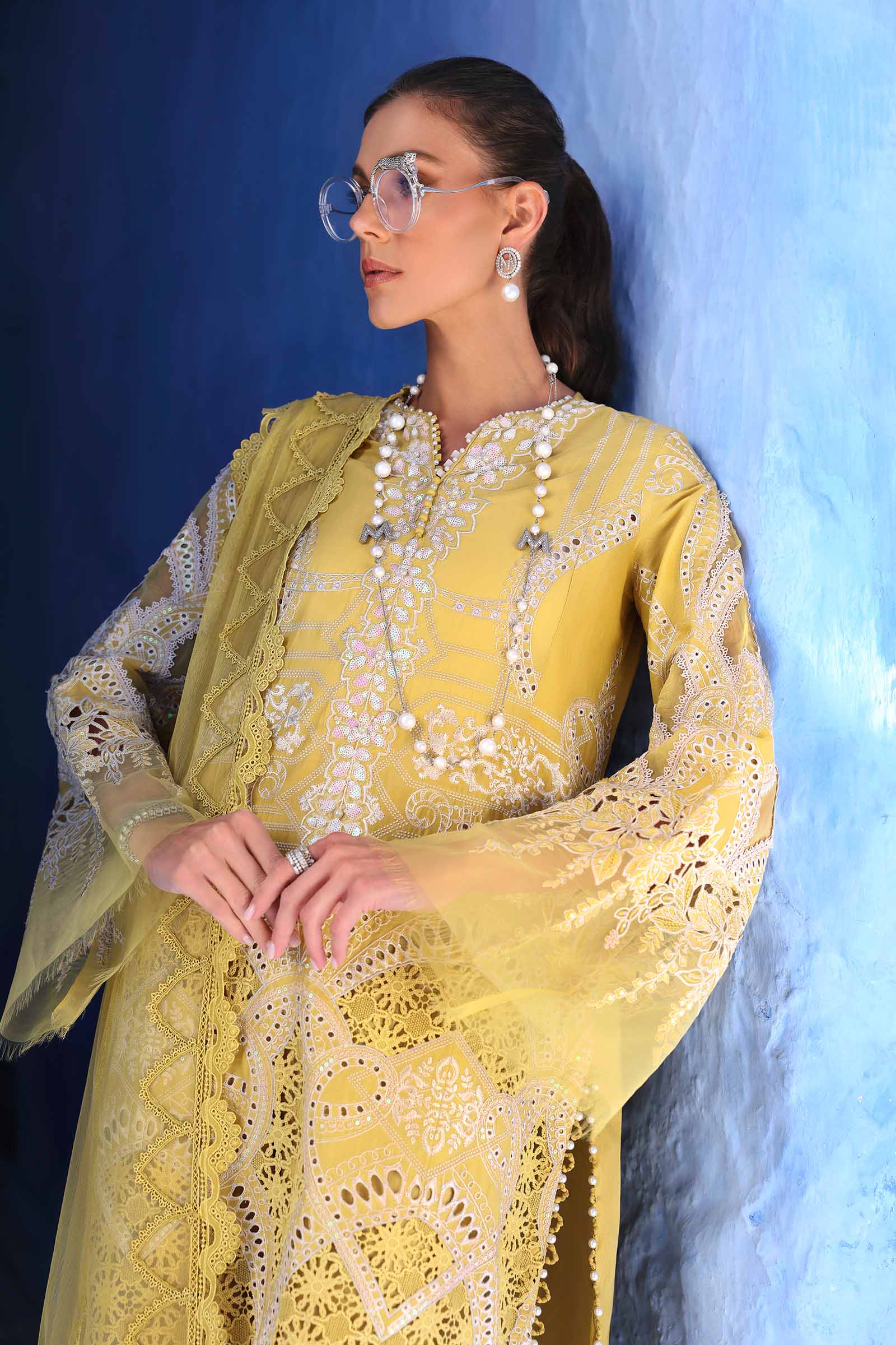 Maria.b 3 piece unstitched embroidered lawn suit | d-2512-a