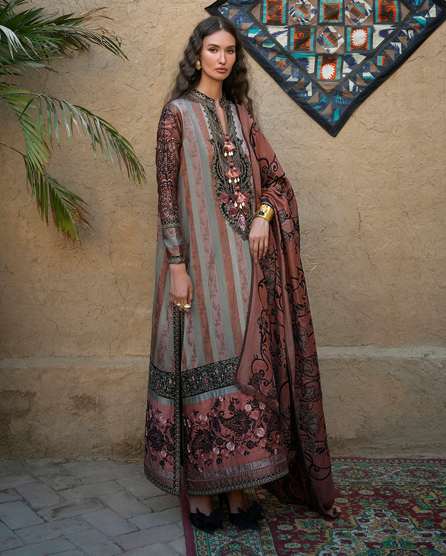 Mushq Broadway Desert Dusk MUNWI260104 – Peach Pink Jacquard Embroidered 3PC Suit with Shawl