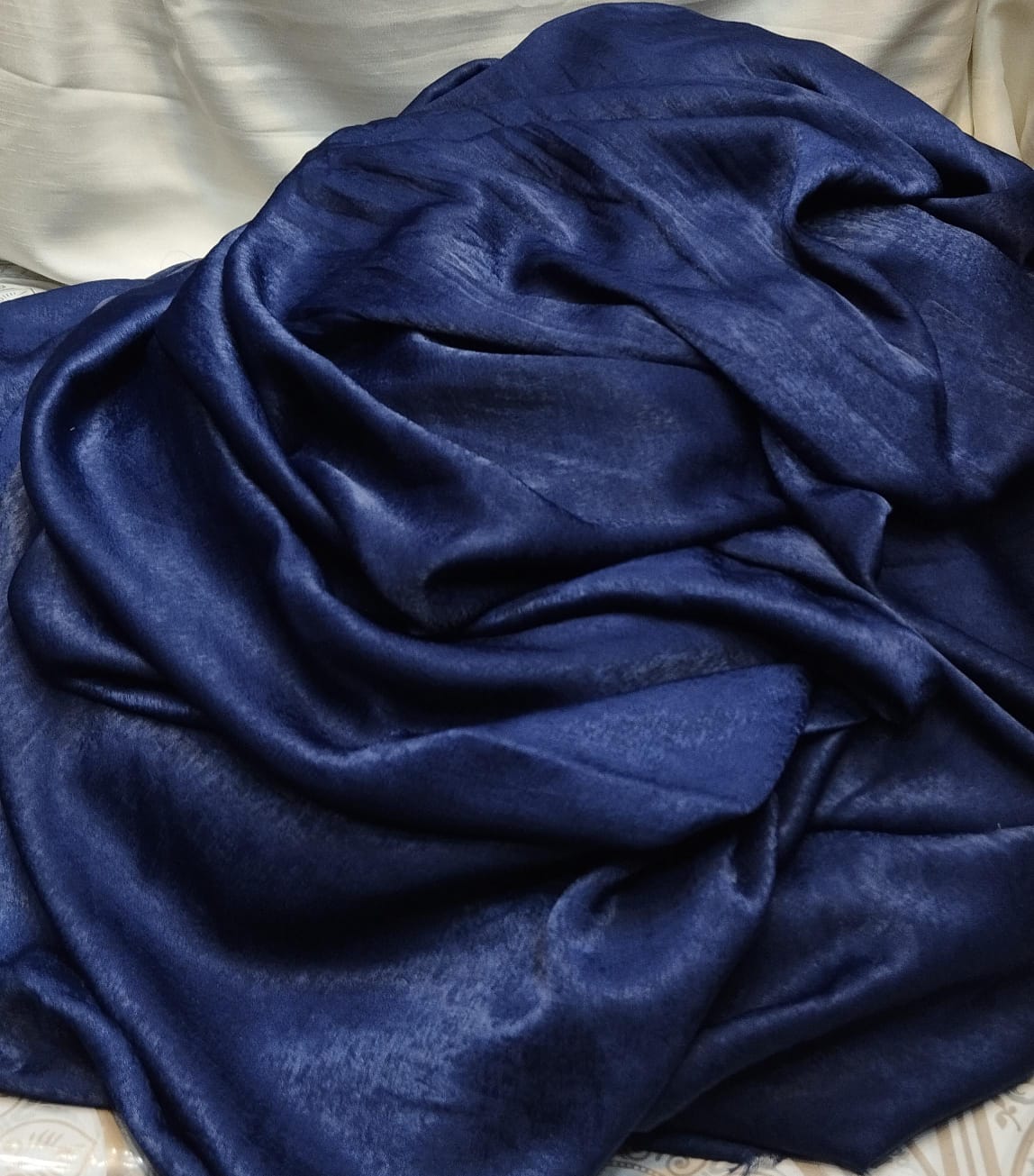 Chromatic colour marble silk (velvet silk)