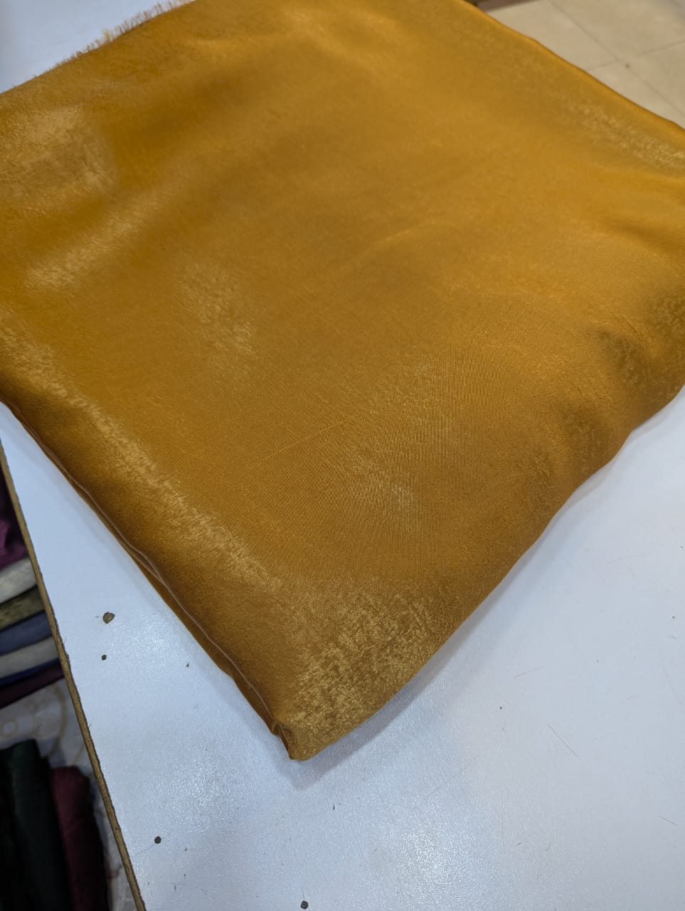 Chromatic colour marble silk (velvet silk)