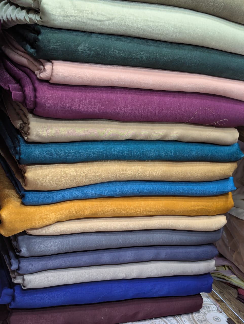 Chromatic colour marble silk (velvet silk)