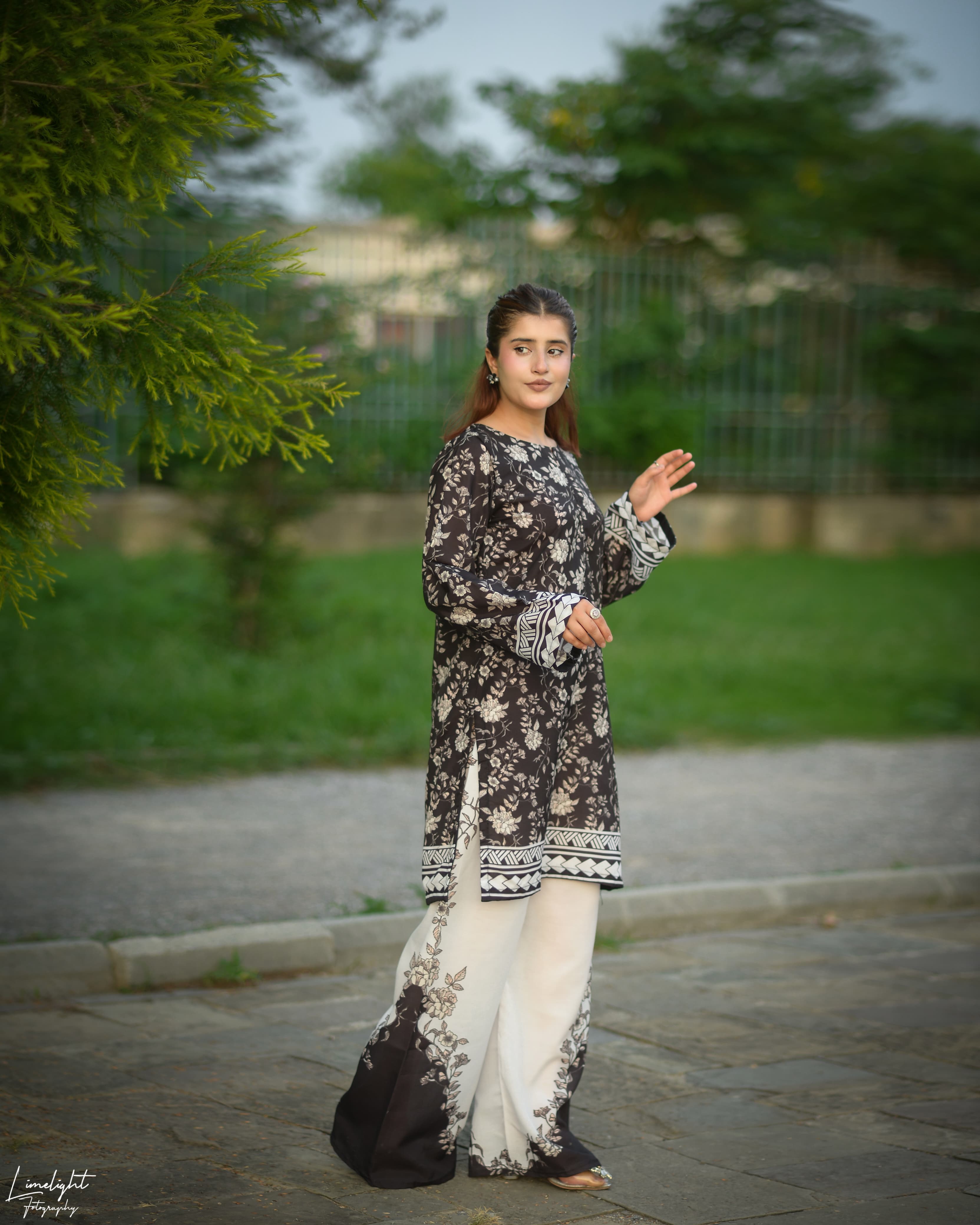 Dilruba digital printed 2pc