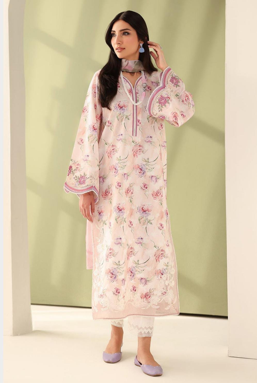 BRAND NEW ARTICLE OF ZAINAB CHOTTANI