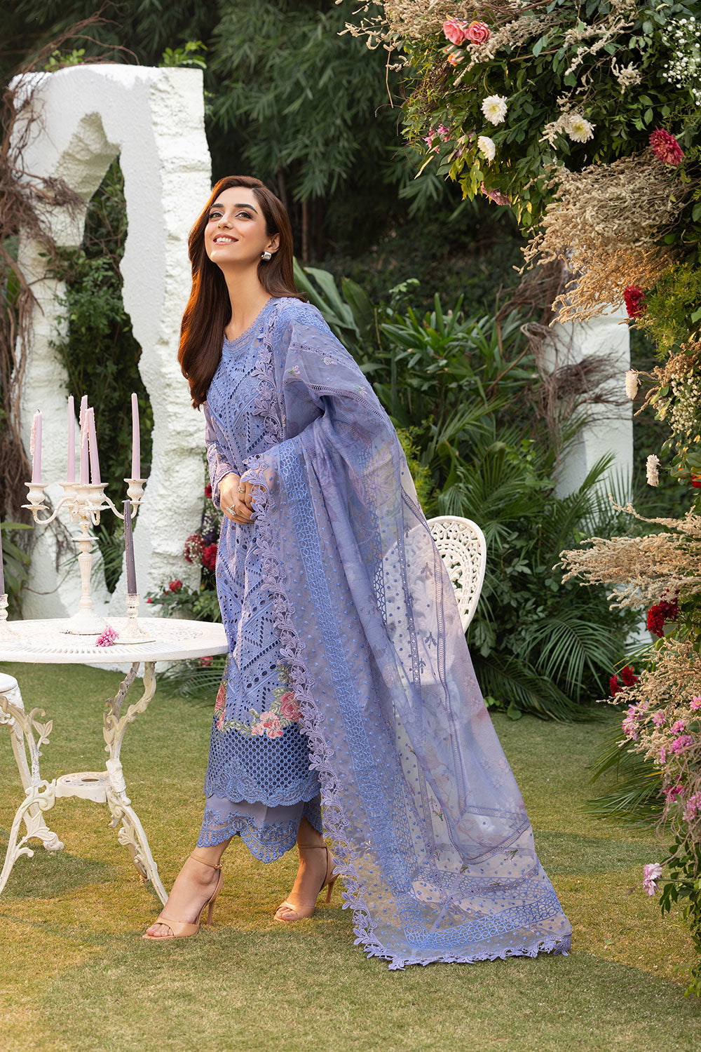 Sobia nazir design 10b luxury lawn 2025 unstitched