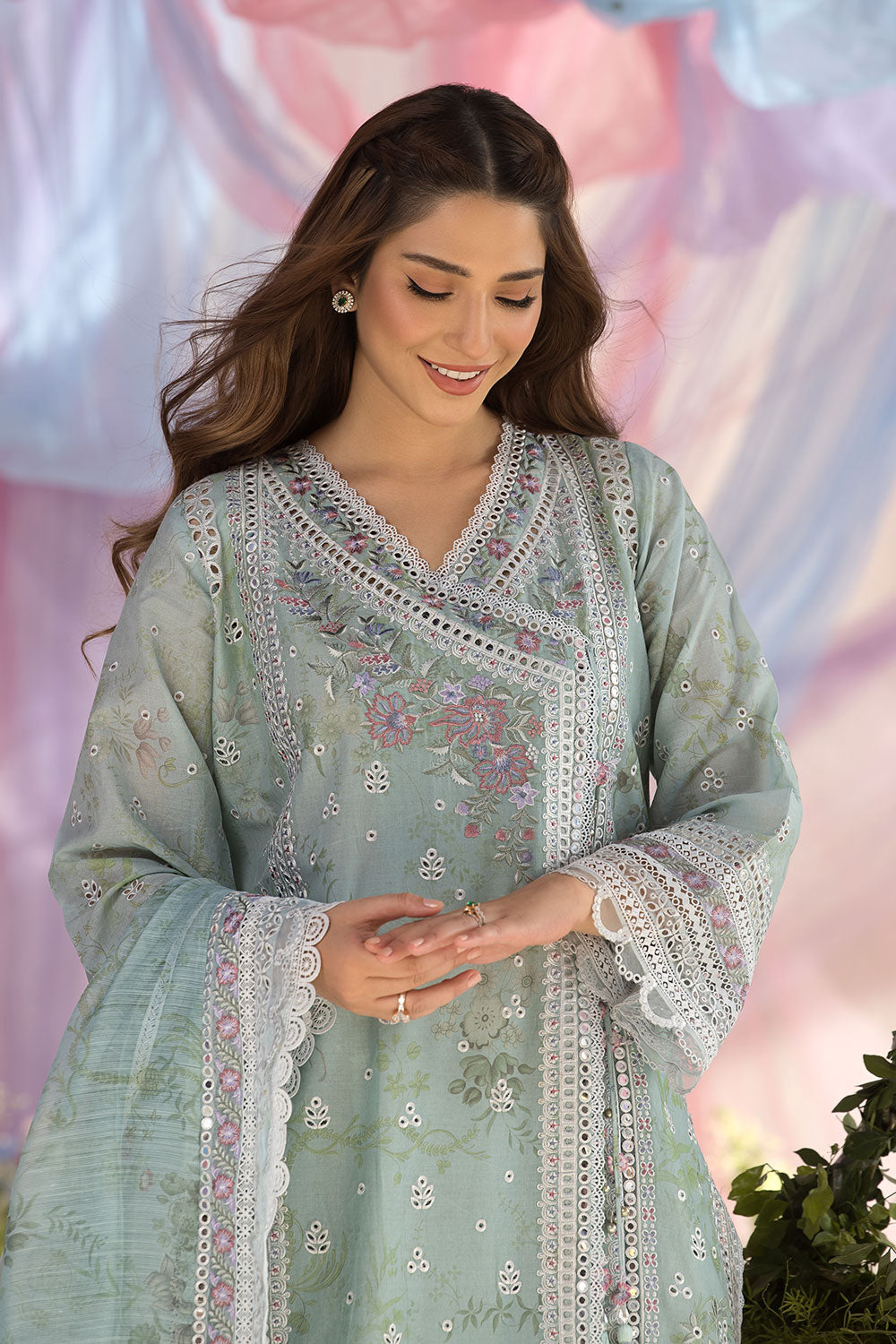 Sobia nazir design 13a luxury lawn 2025 unstitched