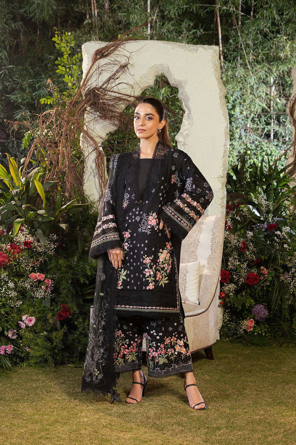Sobia nazir design 14b luxury lawn 2025 unstitched