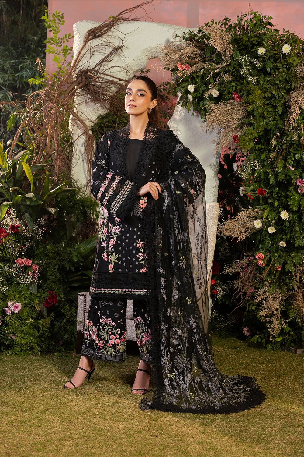 Sobia nazir design 14b luxury lawn 2025 unstitched