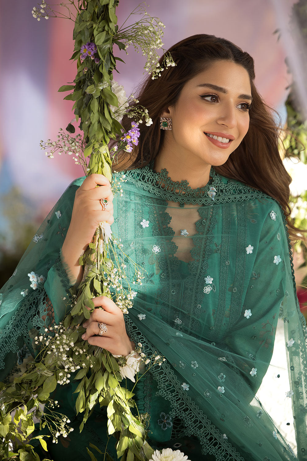 Sobia nazir design 15b luxury lawn 2025 unstitched