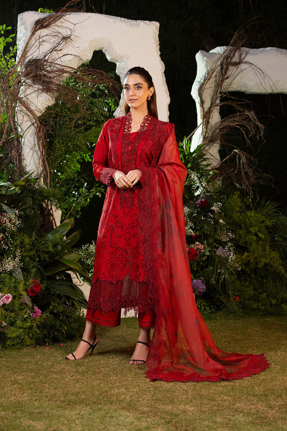 Sobia nazir design 3a luxury lawn 2025 unstitched