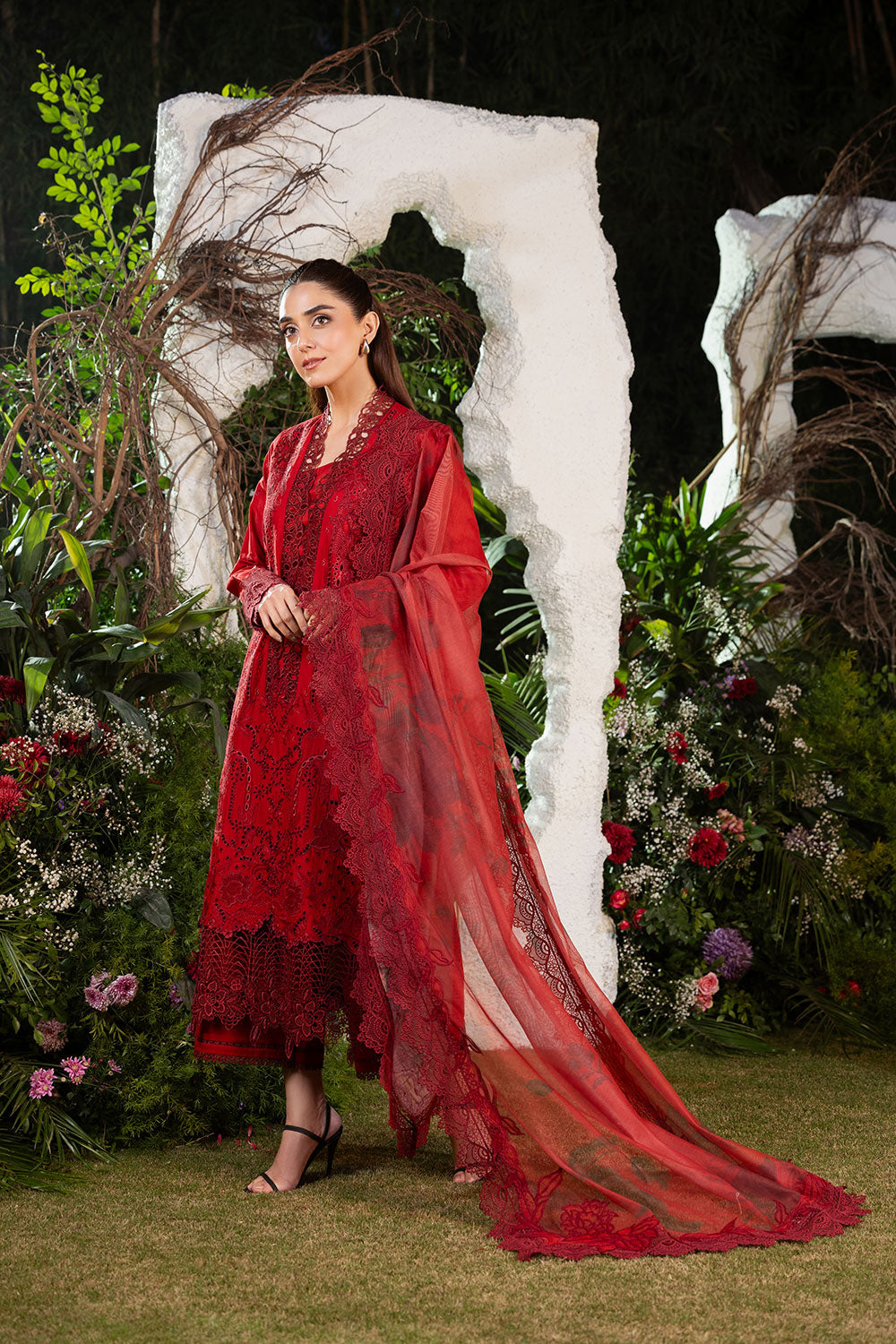 Sobia nazir design 3a luxury lawn 2025 unstitched