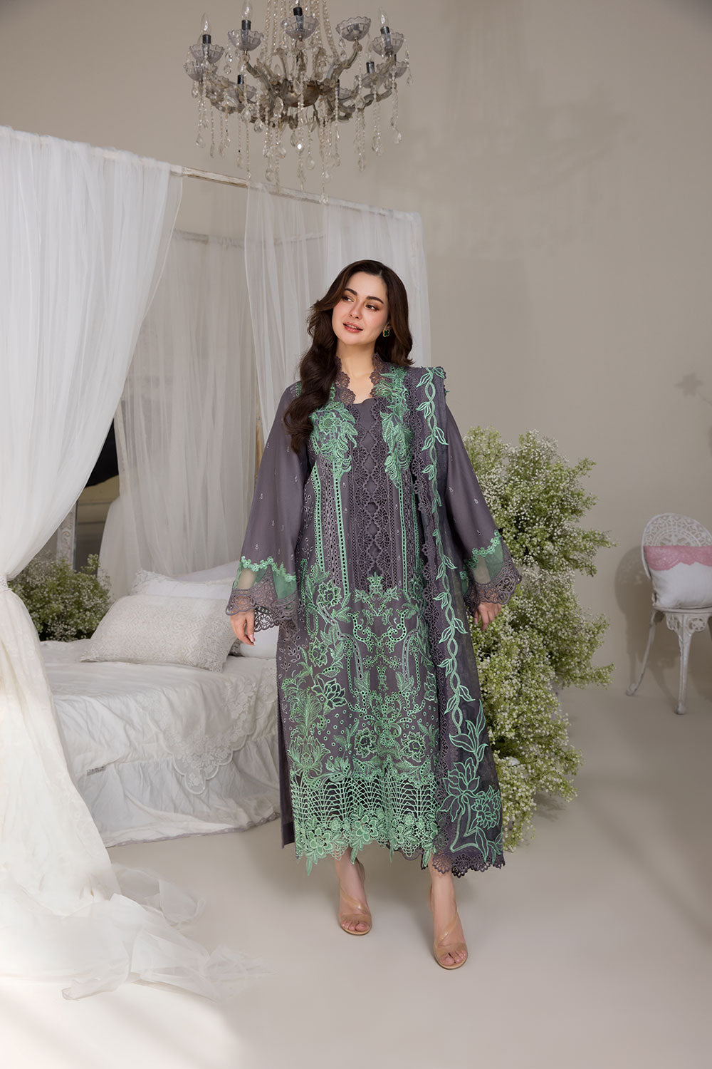 Sobia nazir design 3b luxury lawn 2025 unstitched