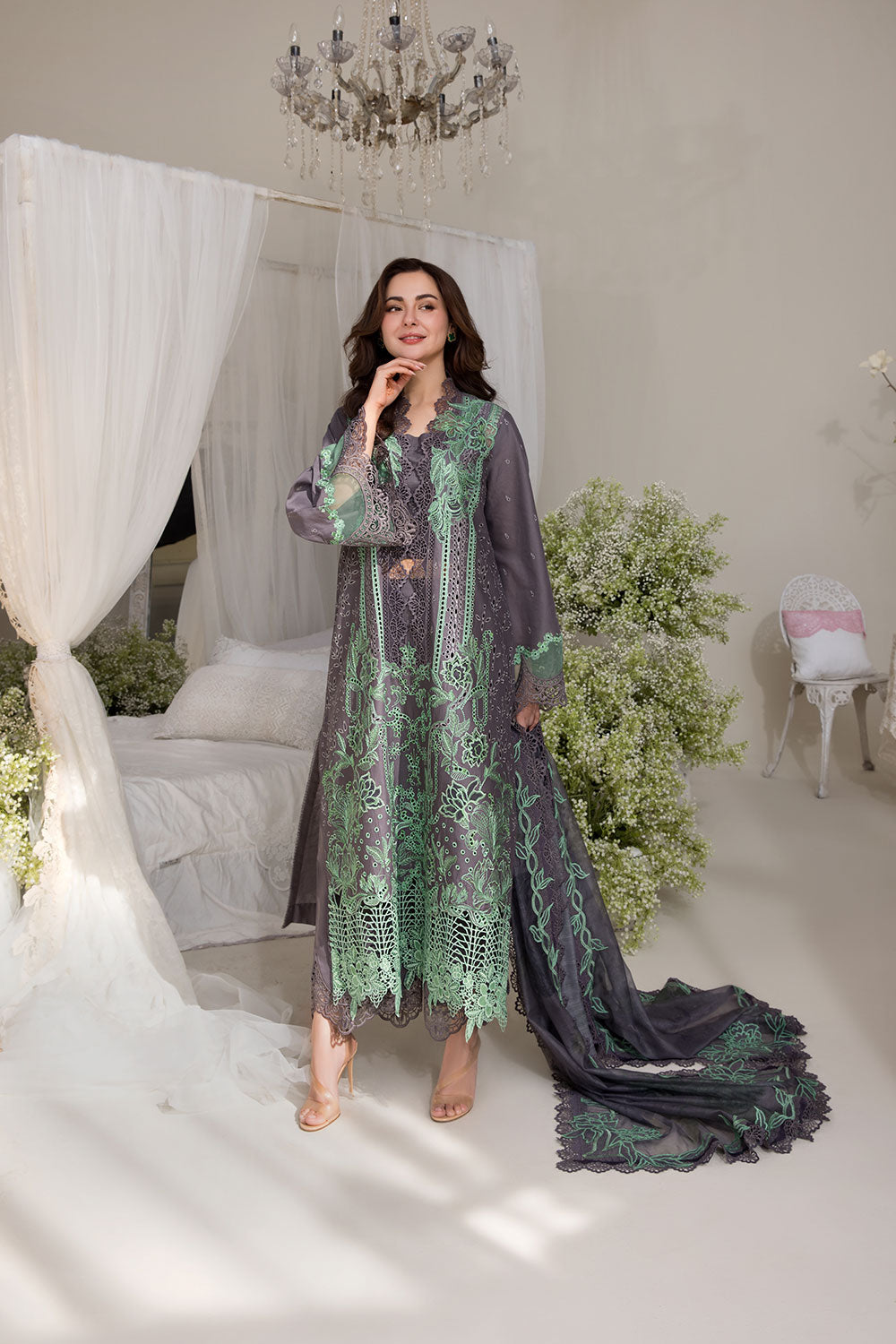 Sobia nazir design 3b luxury lawn 2025 unstitched