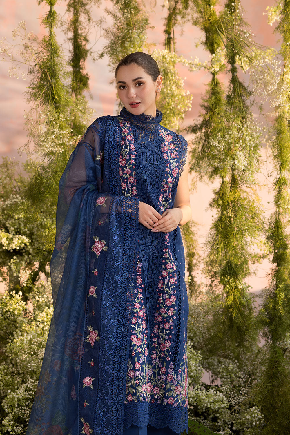 Sobia nazir design 4a luxury lawn 2025 unstitched