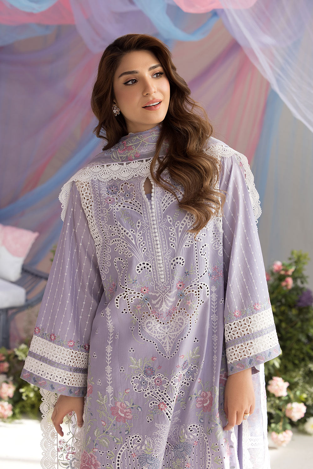 Sobia nazir design 5a luxury lawn 2025 unstitched