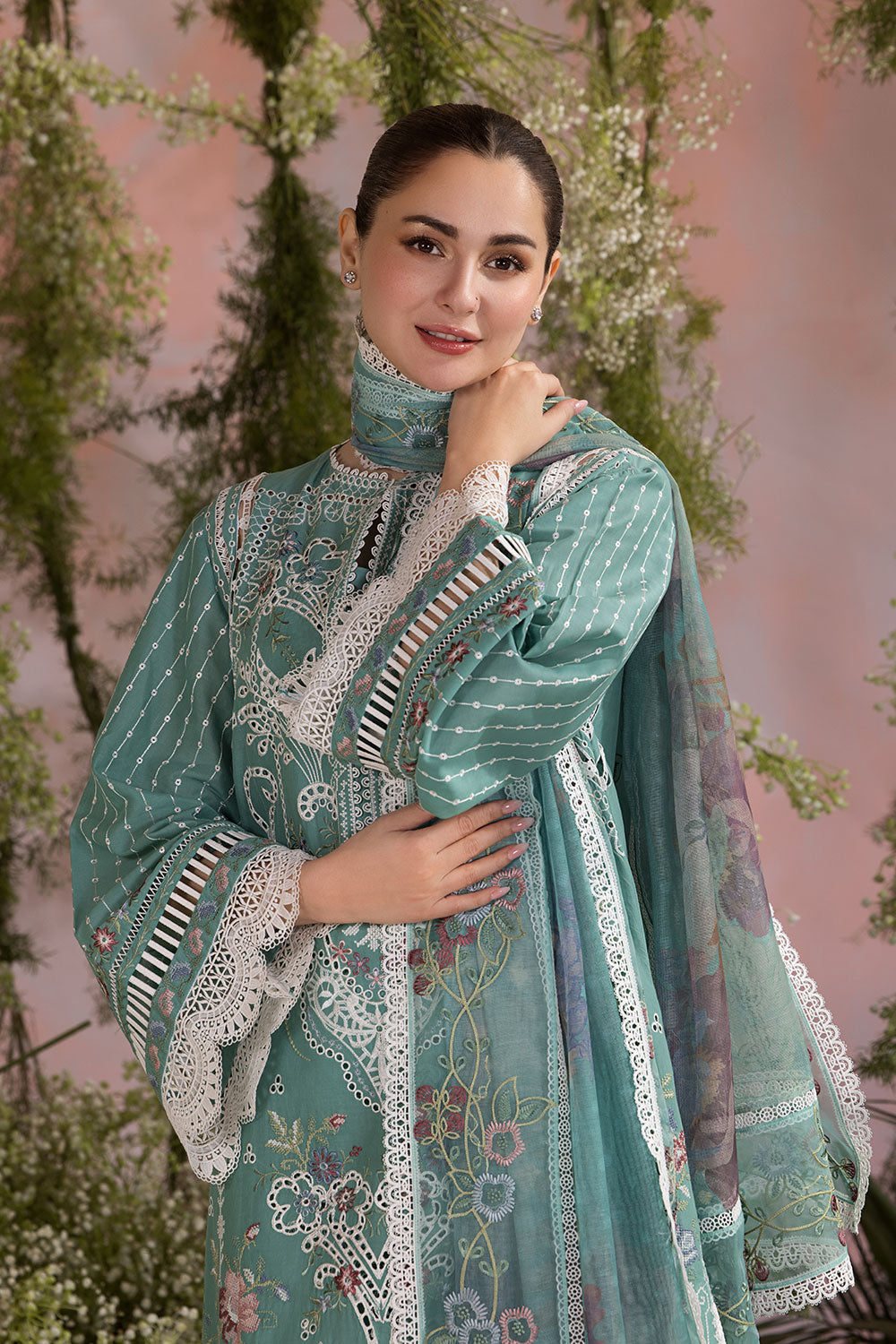Sobia nazir design 5b luxury lawn 2025 unstitched