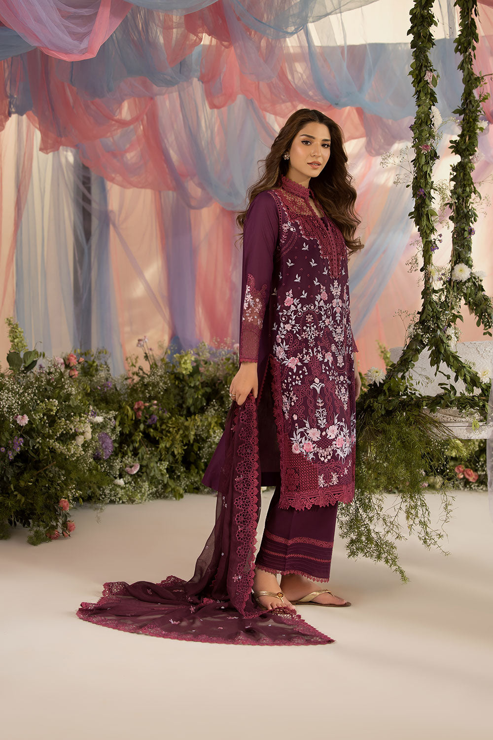 Sobia nazir design 6a luxury lawn 2025 unstitched