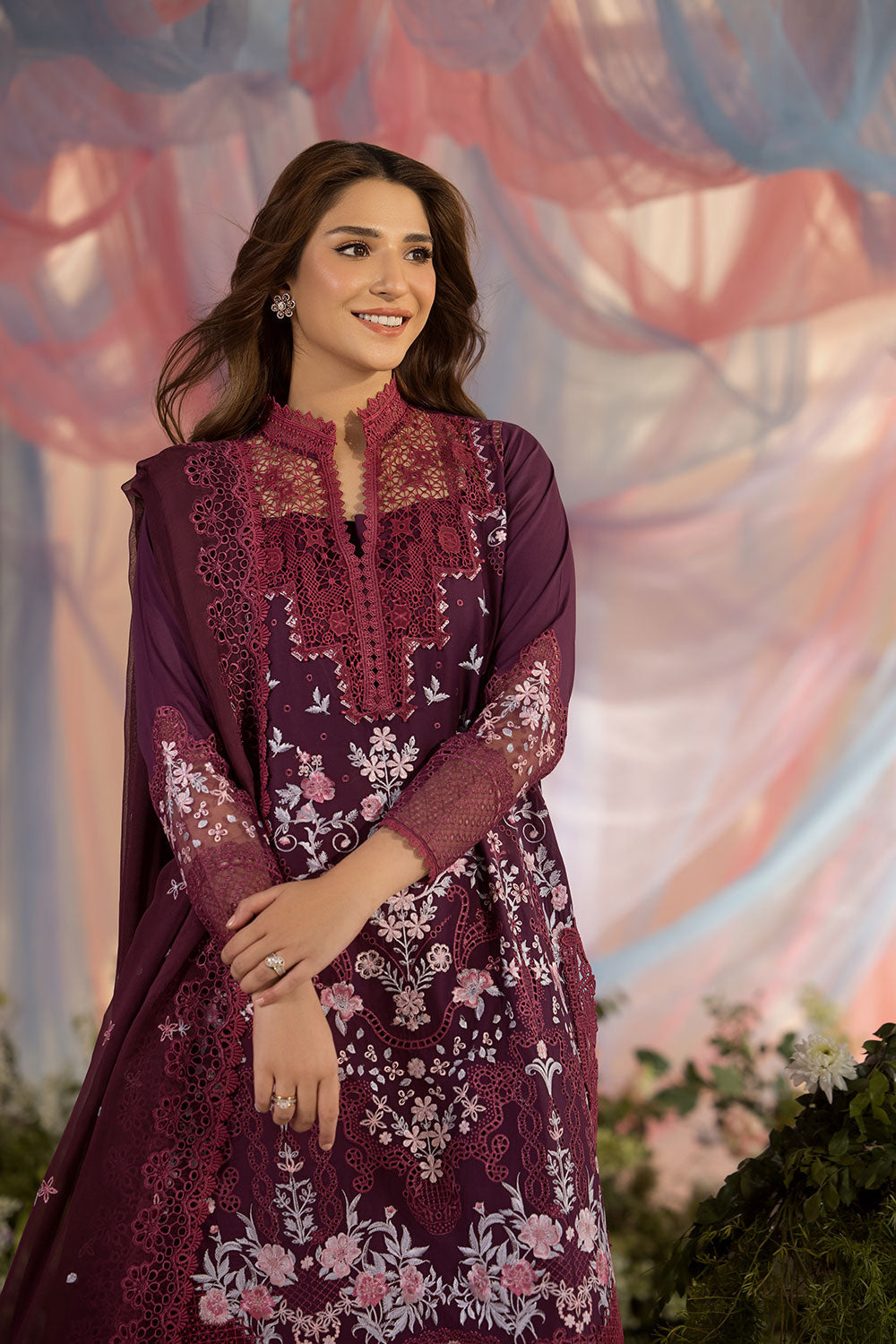 Sobia nazir design 6a luxury lawn 2025 unstitched