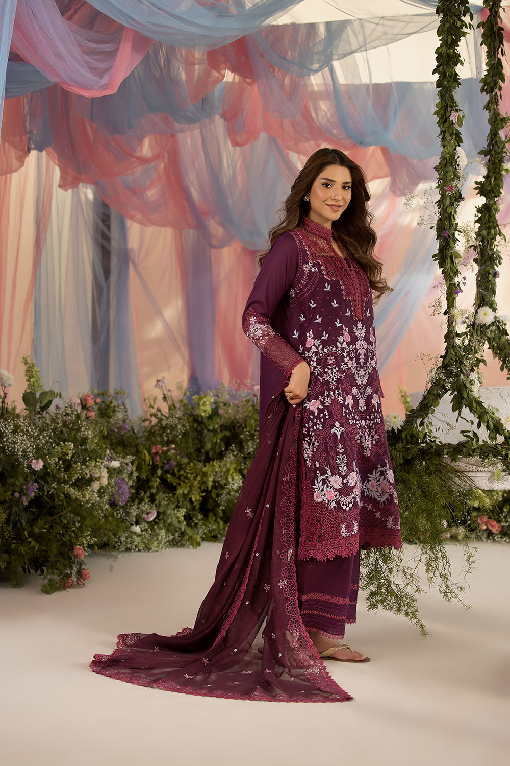 Sobia nazir design 6a luxury lawn 2025 unstitched