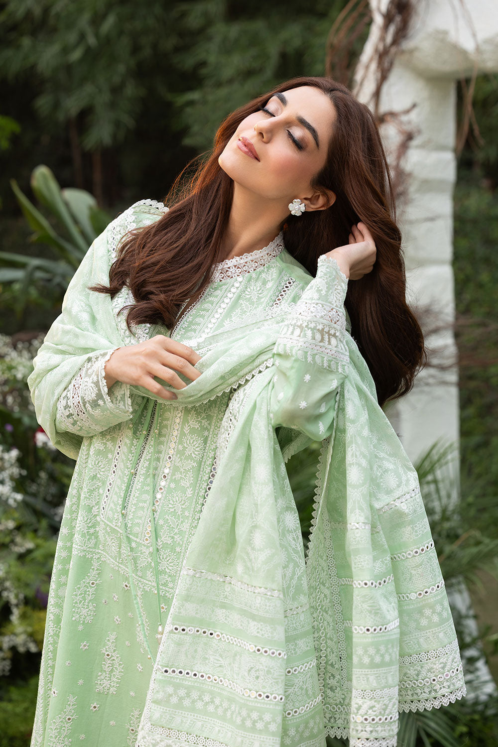 Sobia nazir design 7b luxury lawn 2025 unstitched