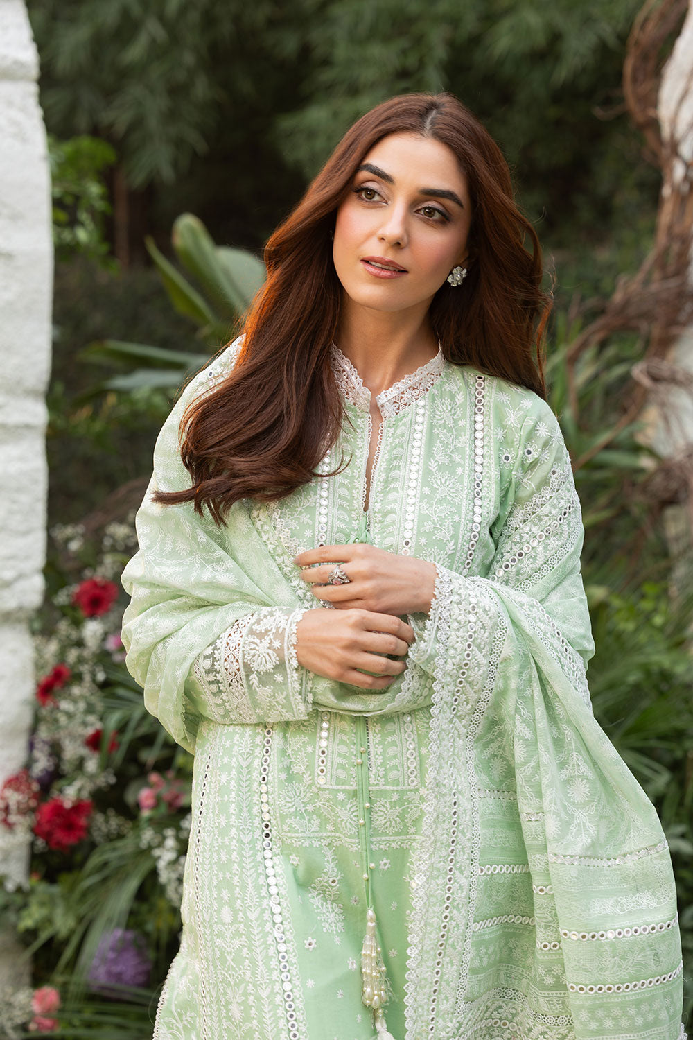 Sobia nazir design 7b luxury lawn 2025 unstitched