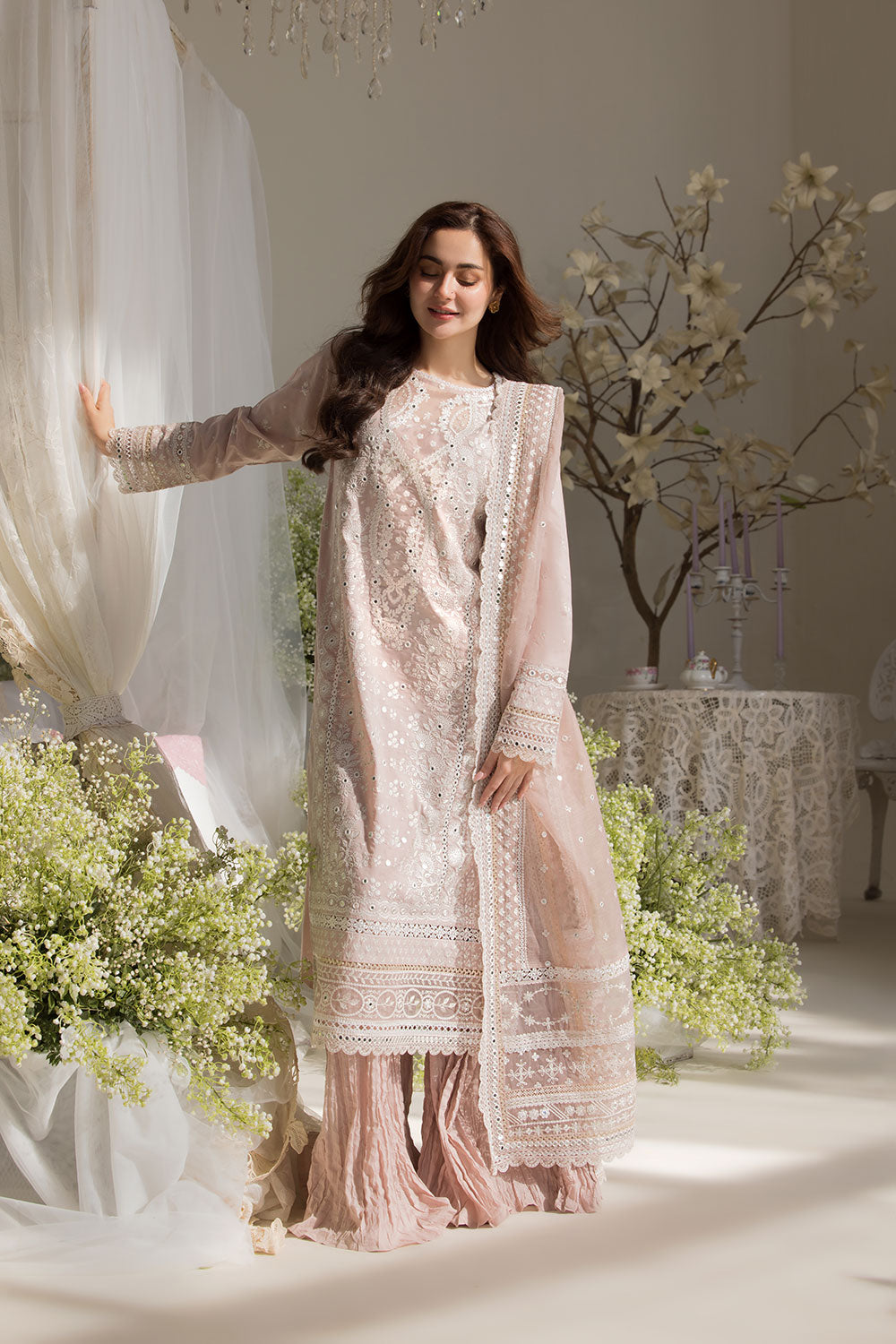 Sobia nazir design 9a luxury lawn 2025 unstitched