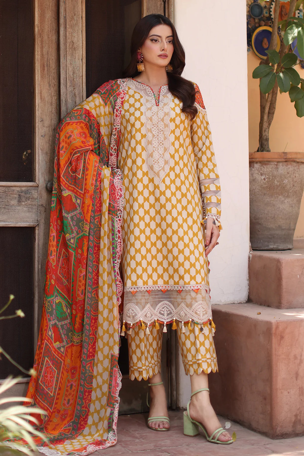 Charizma Range 3-PC Unstitched Embroidered Lawn 09