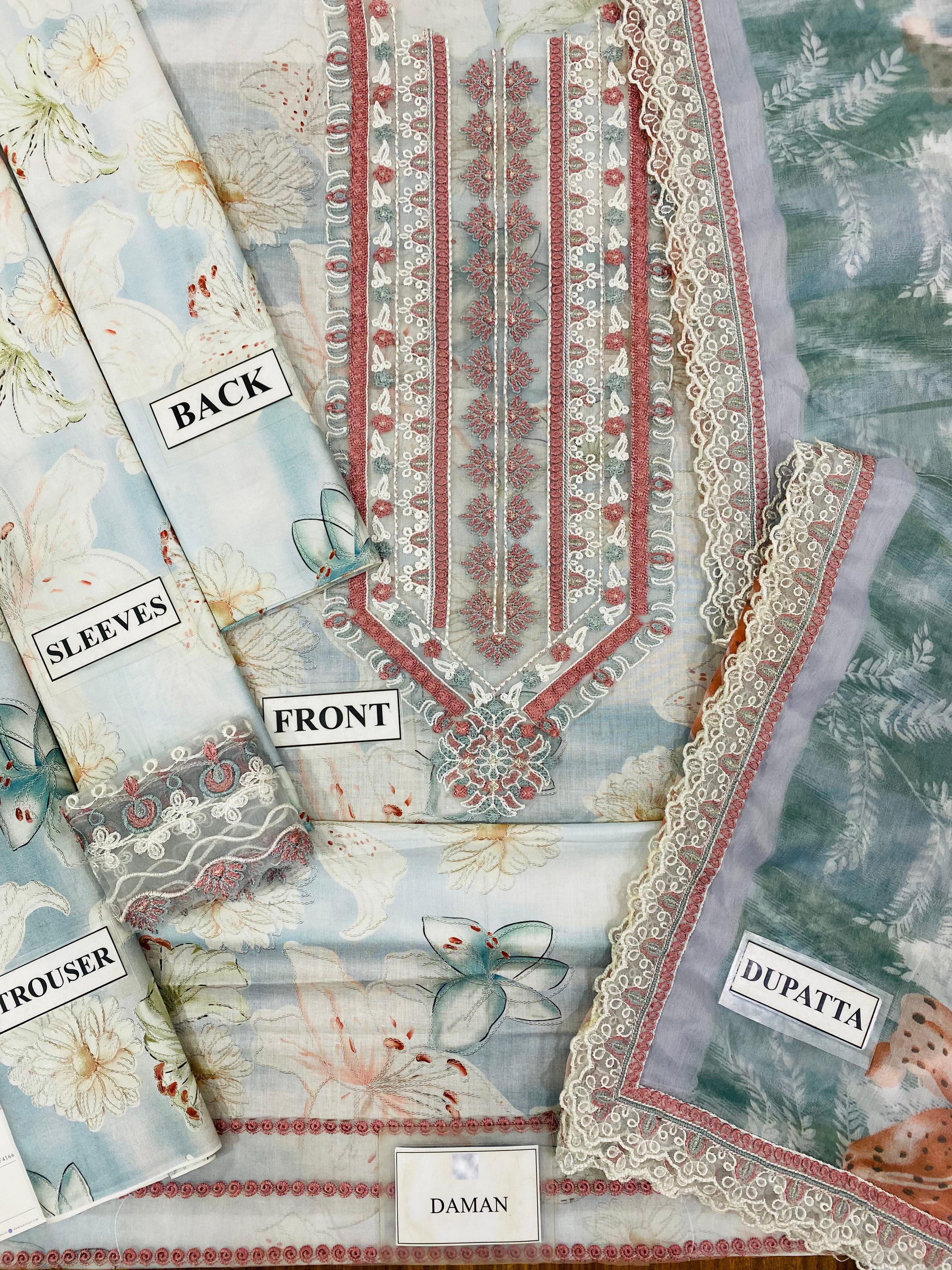 BAROQUE LUXURY LAWN COLLECTION 2025