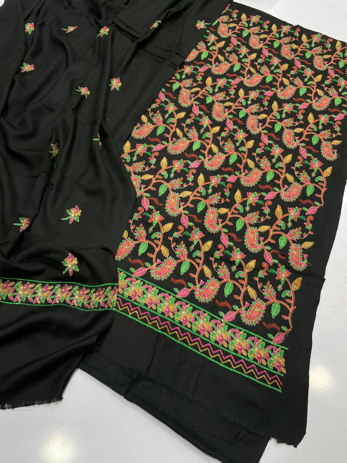 Pashmina Kashmiri Embroidery 3pcs Suit