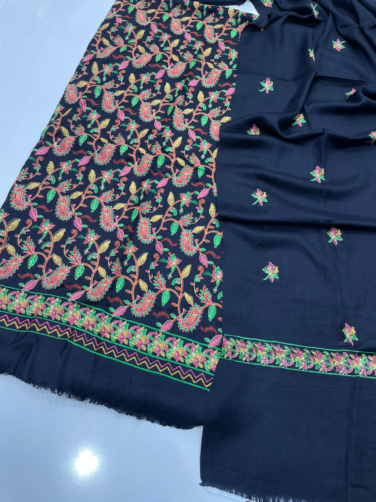 Pashmina Kashmiri Embroidery 3pcs Suit
